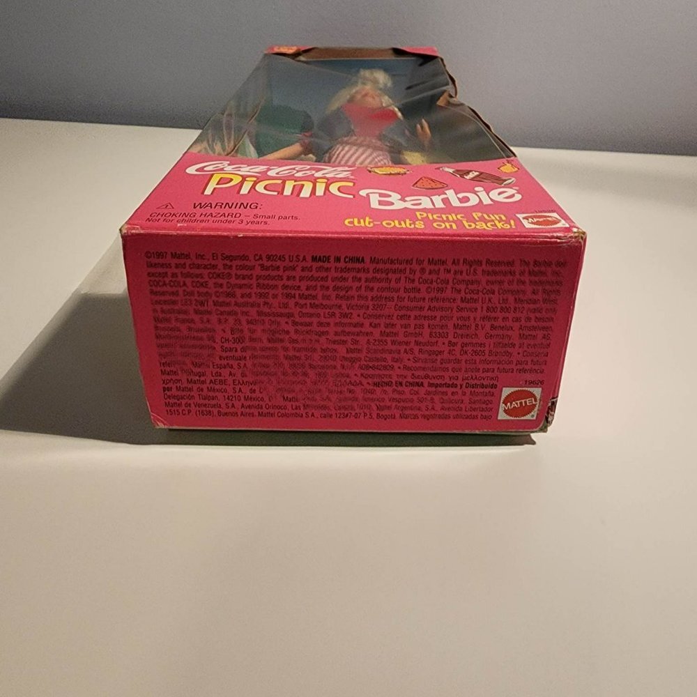 1997 Mattel Coca Cola PICNIC BARBIE Doll Vintage #19626 New in Box - Picture 2 of 7